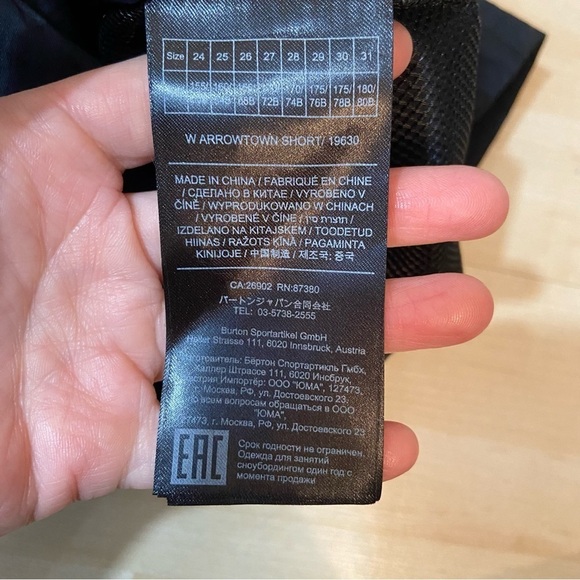 Burton women’s black‎ lightweight hiking outdoors shorts in  size medium - Picture 6 of 11